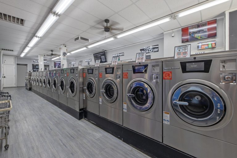 Fast & Reliable Laundry Service in Hanford, CA